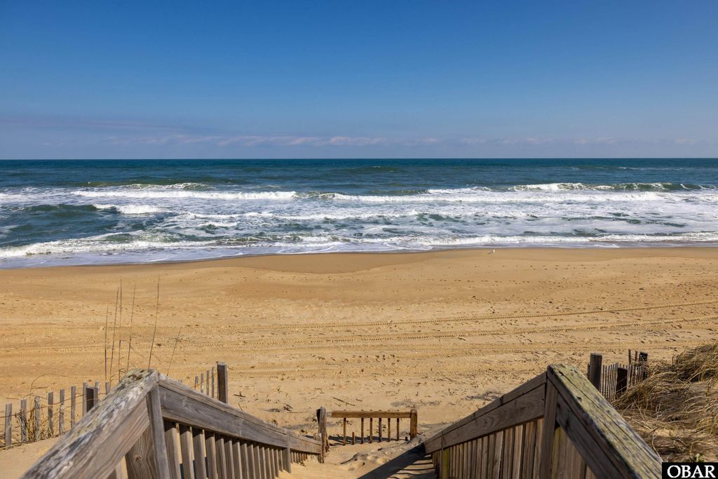 Image 4 of property listing at 1401 N Virginia Dare Trail, Kill Devil Hills, NC 27948