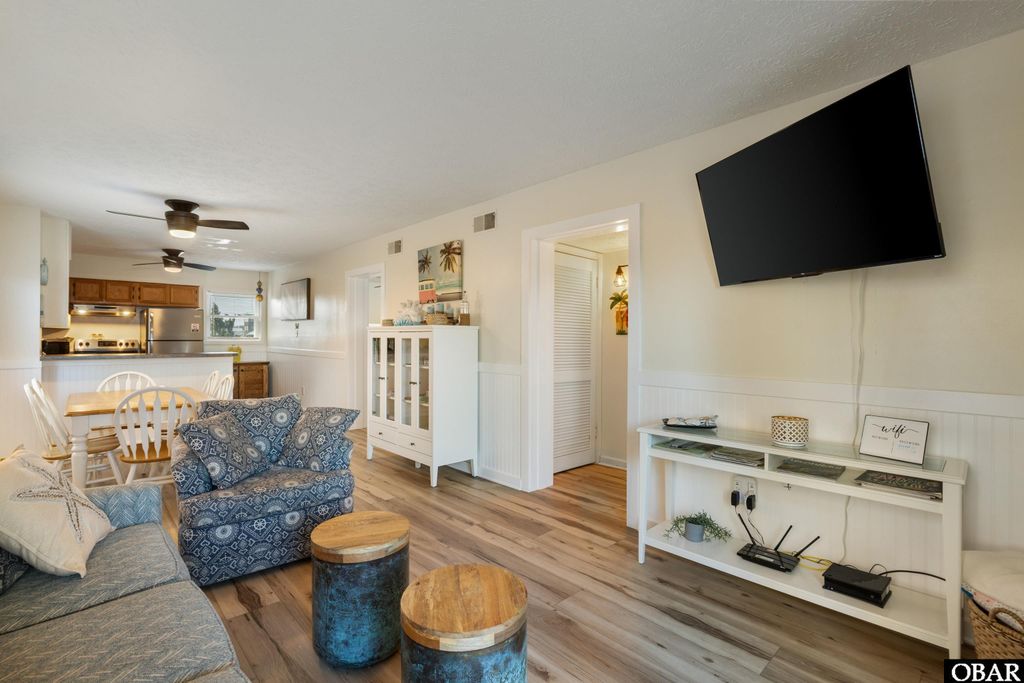 Image 6 of property listing at 1401 N Virginia Dare Trail, Kill Devil Hills, NC 27948