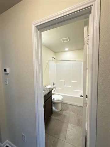 1134 Shadow Glenn Drive, Conroe, TX 77301