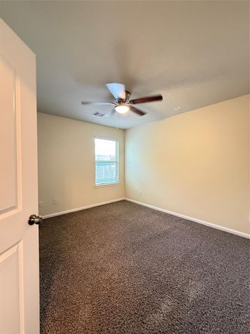 1134 Shadow Glenn Drive, Conroe, TX 77301