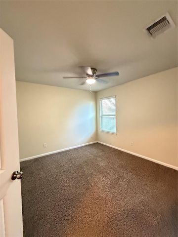 1134 Shadow Glenn Drive, Conroe, TX 77301