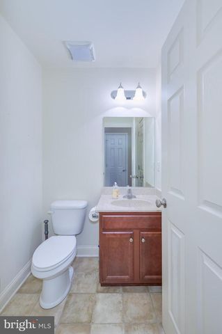 141 ENVOY CT, Inwood, WV 25428