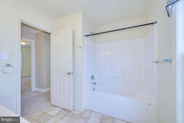 141 ENVOY CT, Inwood, WV 25428