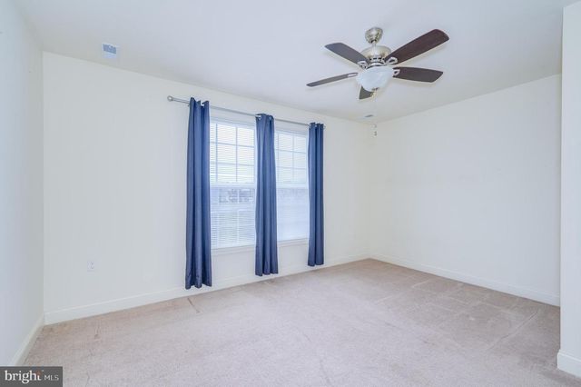 141 ENVOY CT, Inwood, WV 25428