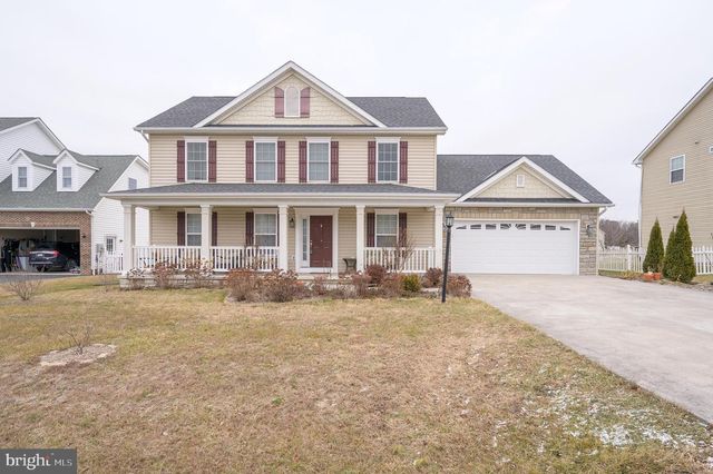 141 ENVOY CT, Inwood, WV 25428