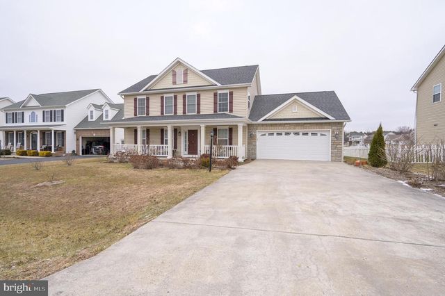 141 ENVOY CT, Inwood, WV 25428