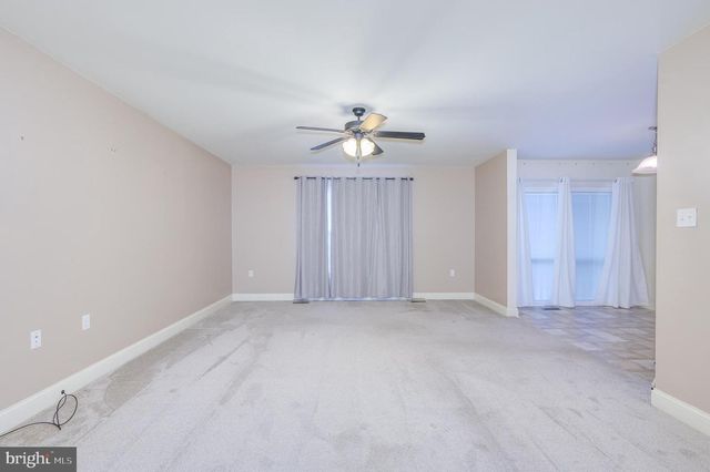 141 ENVOY CT, Inwood, WV 25428