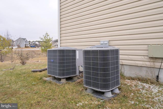 141 ENVOY CT, Inwood, WV 25428