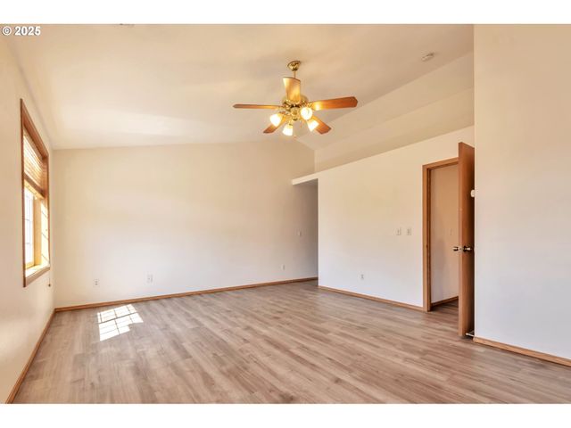 19002 Se 17TH St, Vancouver, WA 98683