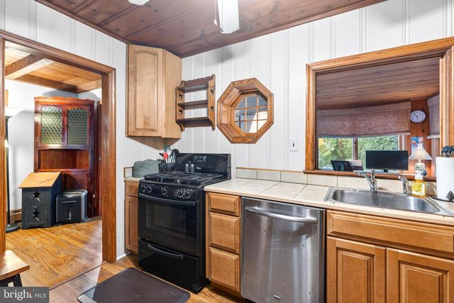 5718 LEAF LN, Elkridge, MD 21075