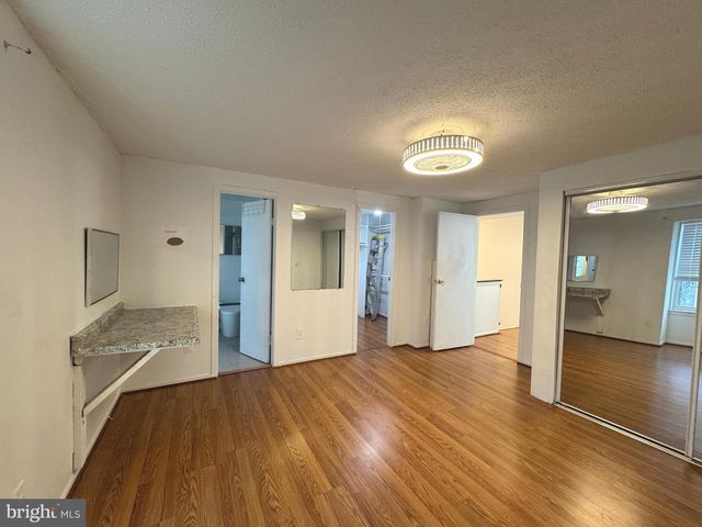 6505 FIELD MASTER DR, Springfield, VA 22152