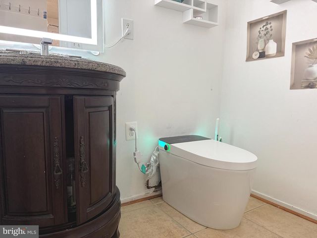 6505 FIELD MASTER DR, Springfield, VA 22152