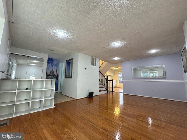 6505 FIELD MASTER DR, Springfield, VA 22152