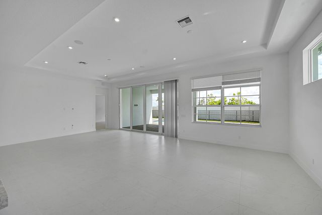 9524 St Germain Drive, Palm Beach Gardens, FL 33412