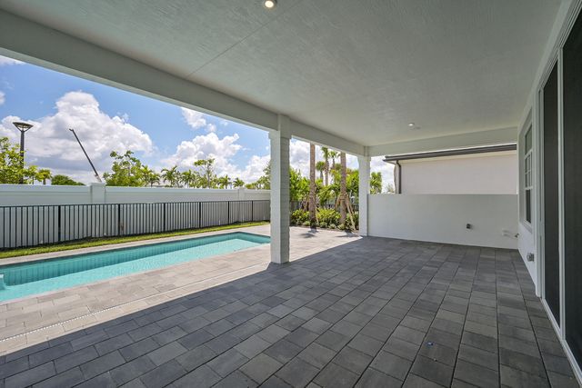 9524 St Germain Drive, Palm Beach Gardens, FL 33412