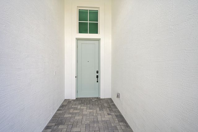 9524 St Germain Drive, Palm Beach Gardens, FL 33412