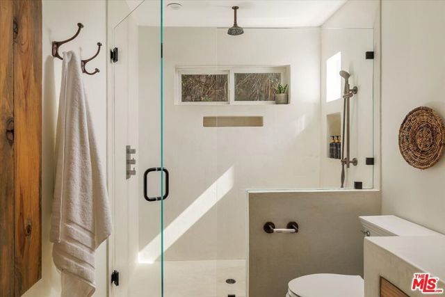 2123 Branden Street, Los Angeles, CA 90026