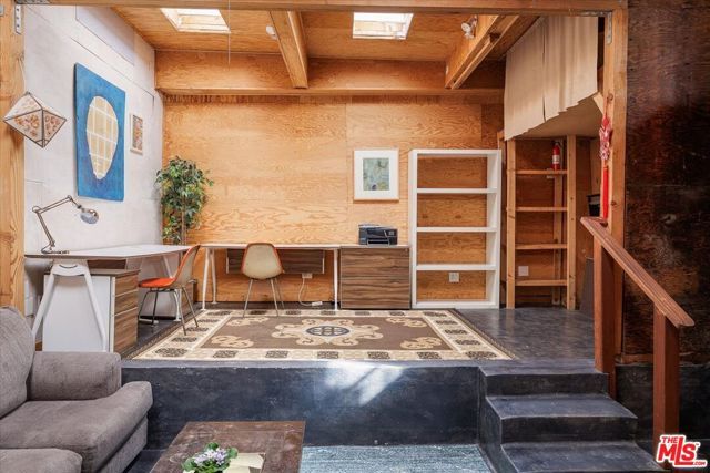 2123 Branden Street, Los Angeles, CA 90026