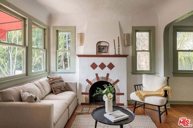 2123 Branden Street, Los Angeles, CA 90026