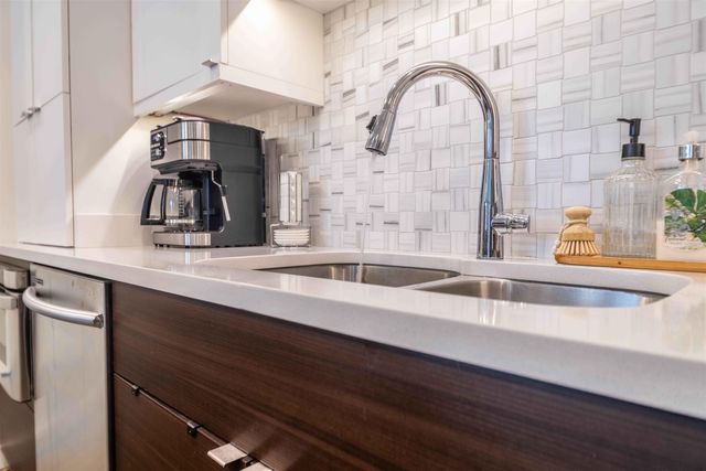 462 FRONTLINE CV, Memphis, TN 38103