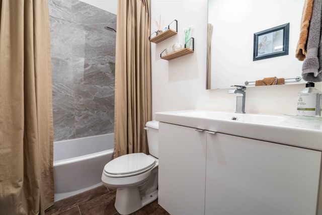 462 FRONTLINE CV, Memphis, TN 38103