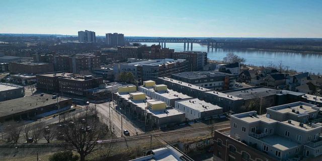 462 FRONTLINE CV, Memphis, TN 38103