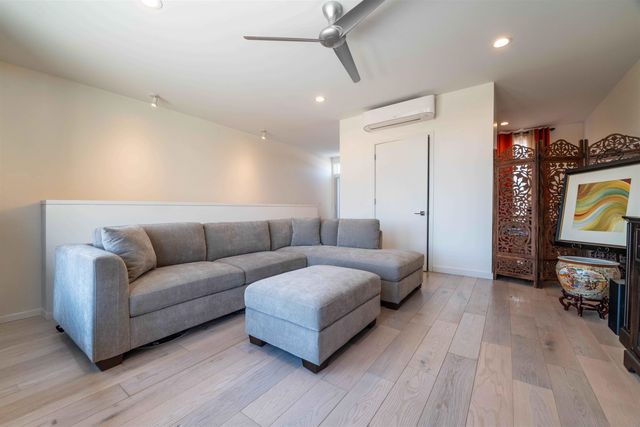 462 FRONTLINE CV, Memphis, TN 38103