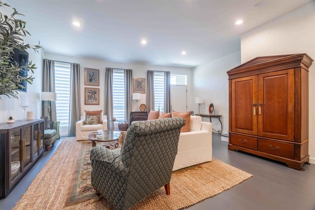 462 FRONTLINE CV, Memphis, TN 38103