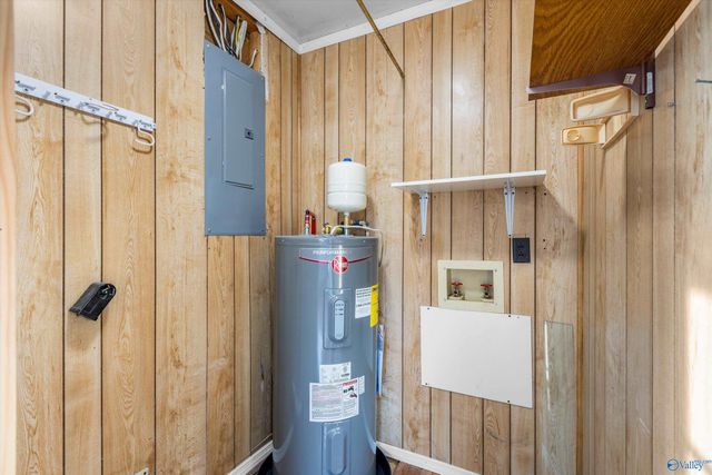 1820 Oakwood Avenue NE, Huntsville, AL 35811