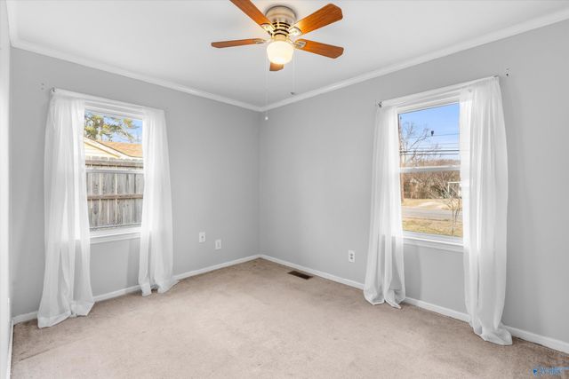 1820 Oakwood Avenue NE, Huntsville, AL 35811