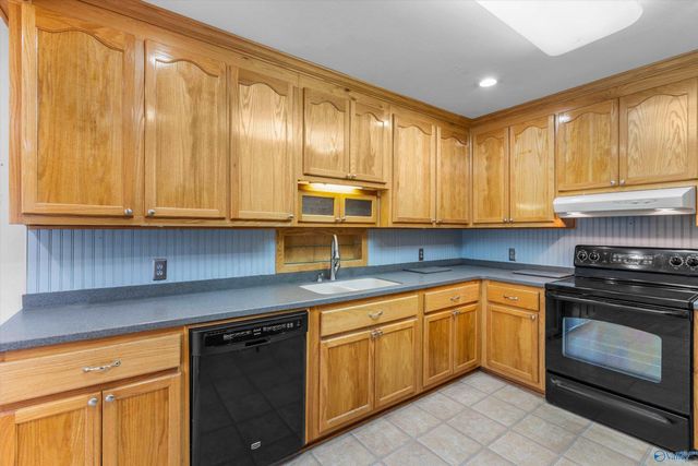 1820 Oakwood Avenue NE, Huntsville, AL 35811