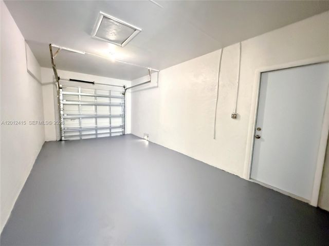 400 SW 14th St, Deerfield Beach, FL 33441