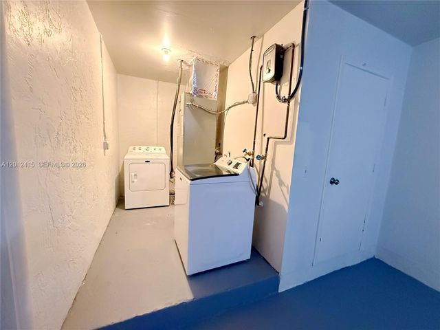 400 SW 14th St, Deerfield Beach, FL 33441