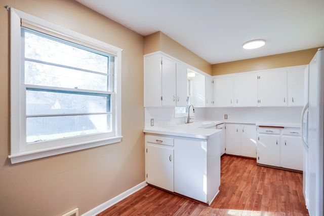 2045 N Payne Ave, Wichita, KS 67203