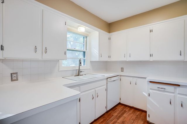 2045 N Payne Ave, Wichita, KS 67203