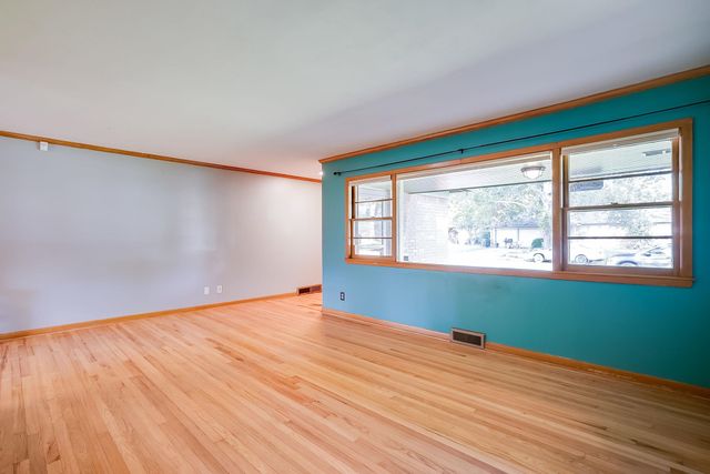 2045 N Payne Ave, Wichita, KS 67203