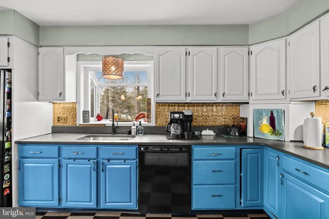 225 TUCKERTON RD, Medford, NJ 08055