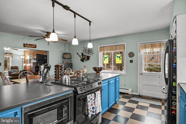 225 TUCKERTON RD, Medford, NJ 08055