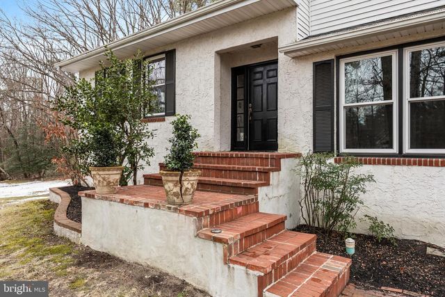 225 TUCKERTON RD, Medford, NJ 08055