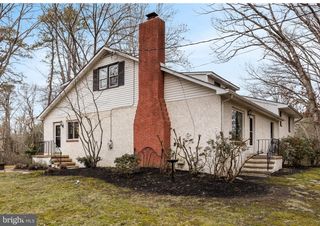 225 TUCKERTON RD, Medford, NJ 08055
