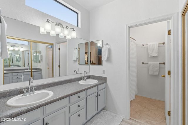 257 N Cobalt Drive, Green Valley, AZ 85614