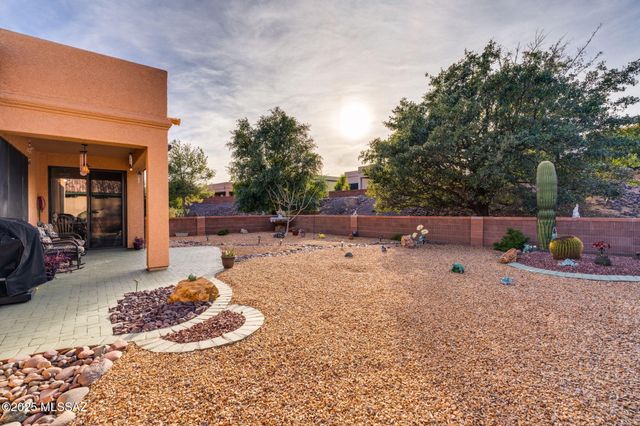 257 N Cobalt Drive, Green Valley, AZ 85614