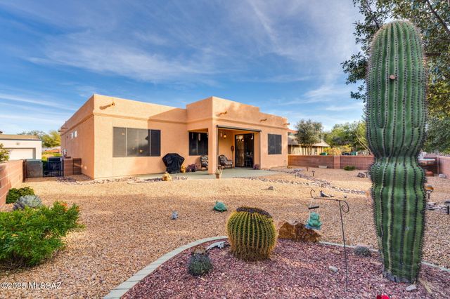 257 N Cobalt Drive, Green Valley, AZ 85614