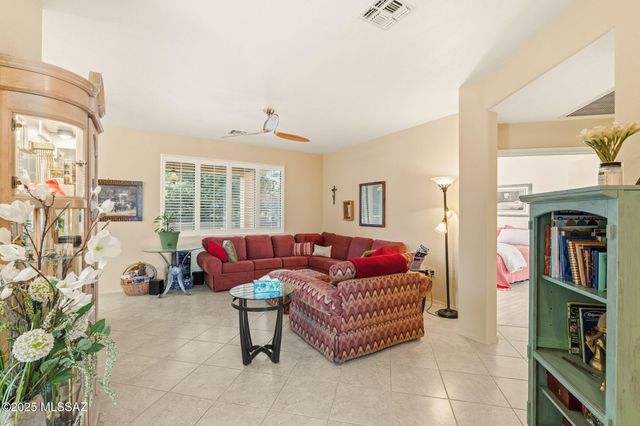 257 N Cobalt Drive, Green Valley, AZ 85614