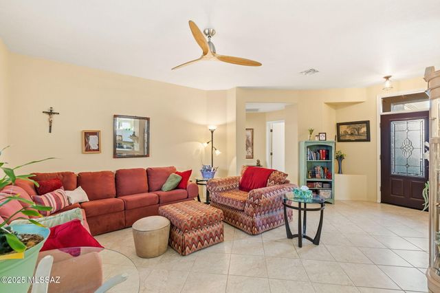 257 N Cobalt Drive, Green Valley, AZ 85614