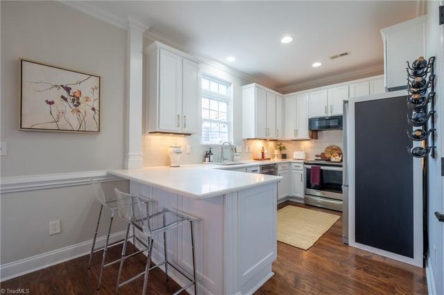 5915 Hollow Wood Court, Winston-salem, NC 27104