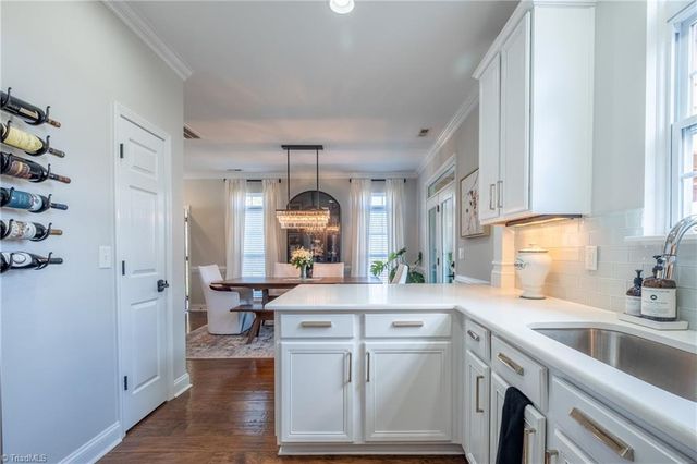 5915 Hollow Wood Court, Winston-salem, NC 27104