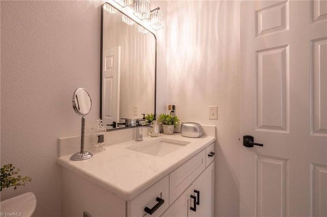 5915 Hollow Wood Court, Winston-salem, NC 27104