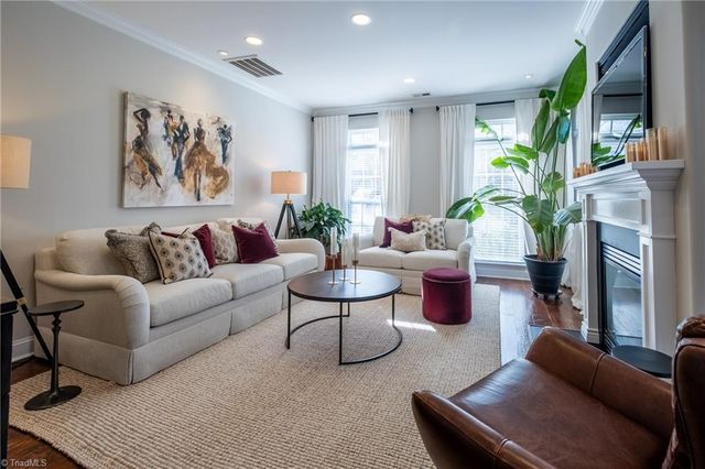 5915 Hollow Wood Court, Winston-salem, NC 27104