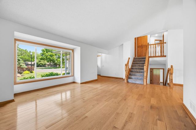 3854 123rd Avenue NW, Coon Rapids, MN 55433